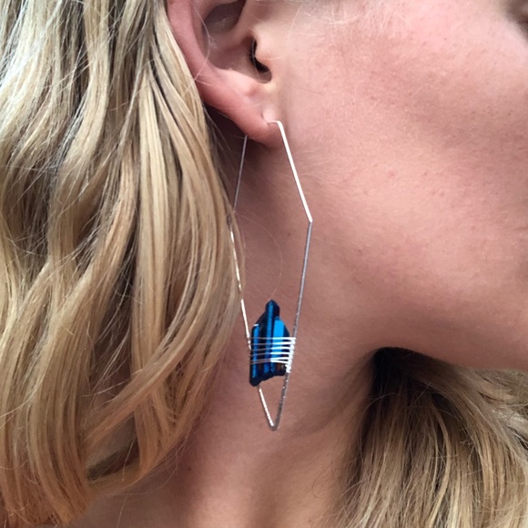 🌺Royal Blue Geode Threader Hoops! - Picture 4 of 5